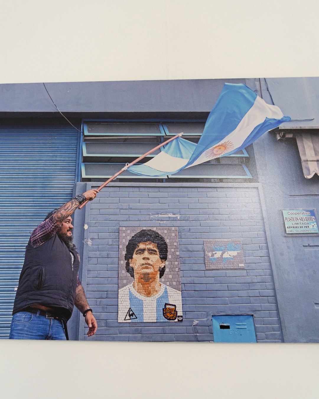 Muestra sobre Diego Maradona en el Hospital El Cruce de Florencio Varela