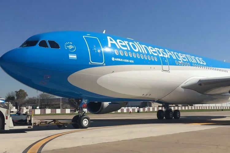 Aerolíneas Argentinas: la Justicia ordenó reincorporar a los pilotos despedidos