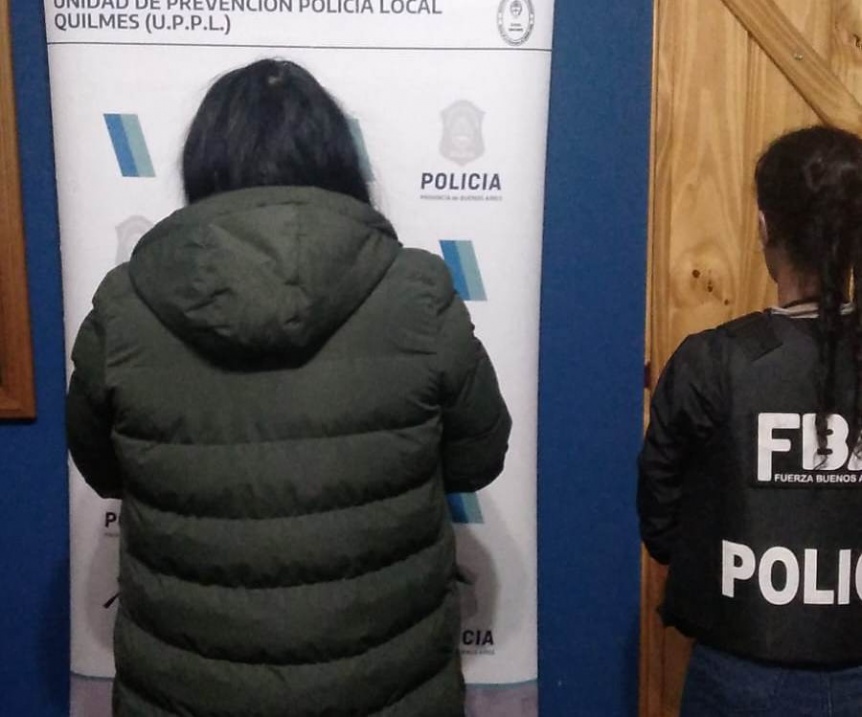 Vendían drogas en Solano a través de un agujero en la pared: una mujer fue detenida