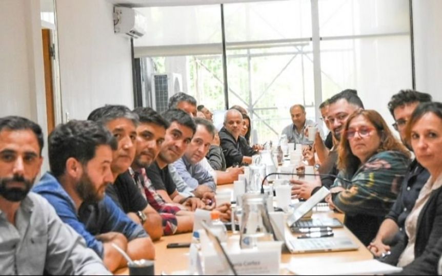 La Provincia volvió a convocar a los gremios para una nueva discusión paritaria