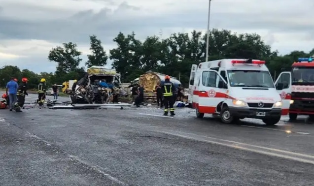 Cuatro policías fallecieron en un trágico accidente