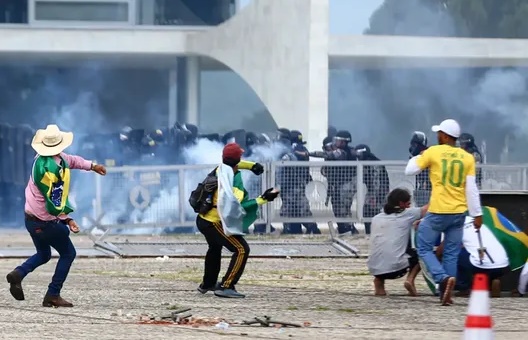 Reclaman a Interpol la detención de los bolsonaristas refugiados en el país