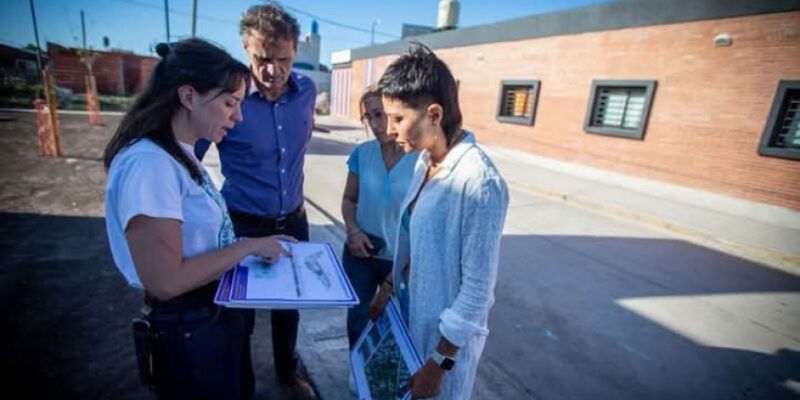 Mayra Mendoza y Katopodis inauguraron una posta policial y un parque en el Barrio Sayonara