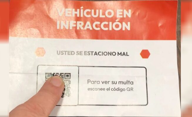 Nueva modalidad de estafa que genera terror: colocan multas falsas y piden escanear un QR