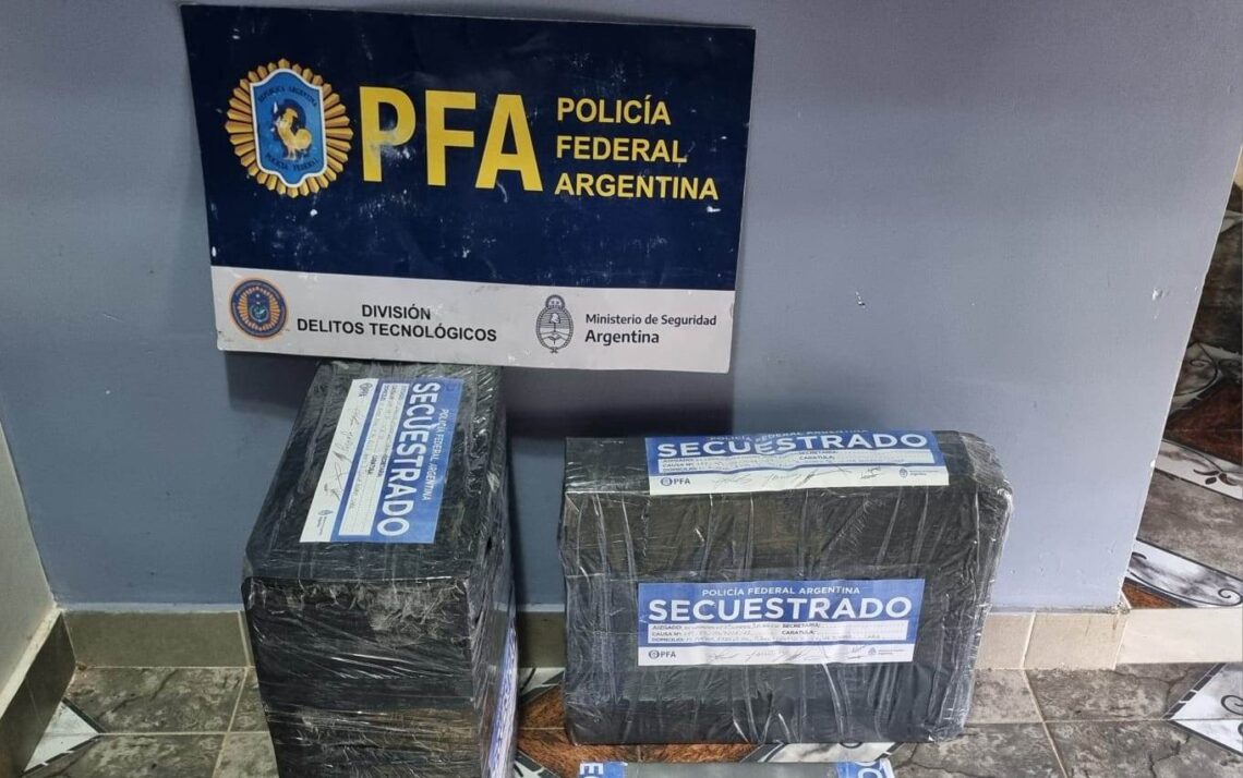 Megaoperativos en todo el país por ciberestafas de 80 millones de pesos: hubo allanamientos en Quilmes; Bernal; Varela, entre otros puntos