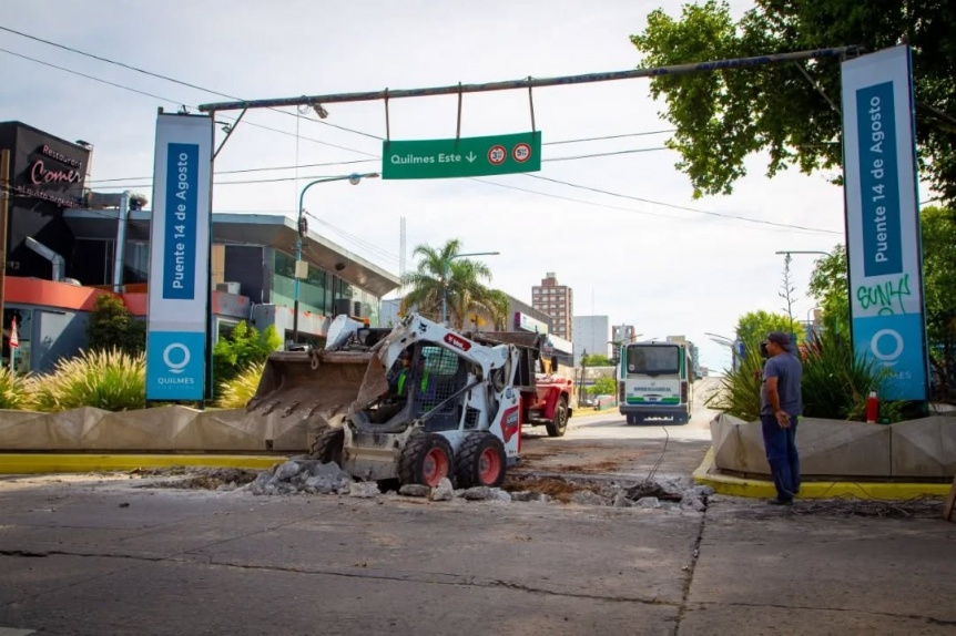 Avanza el plan de bacheo de hormigón en calles y avenidas de Quilmes con financiamiento municipal