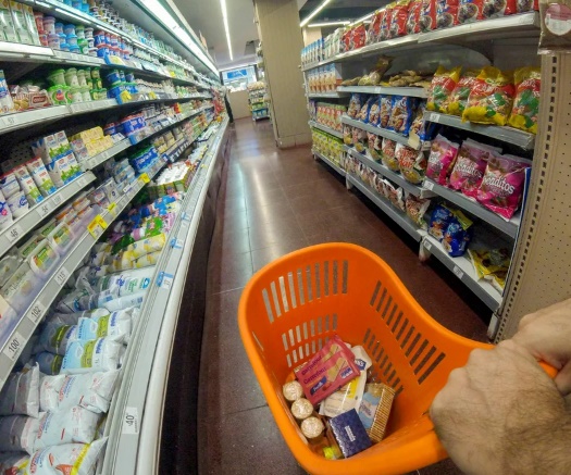 Los precios de alimentos y bebidas ya subieron 2,1% en lo que va de enero, según un relevamiento privado