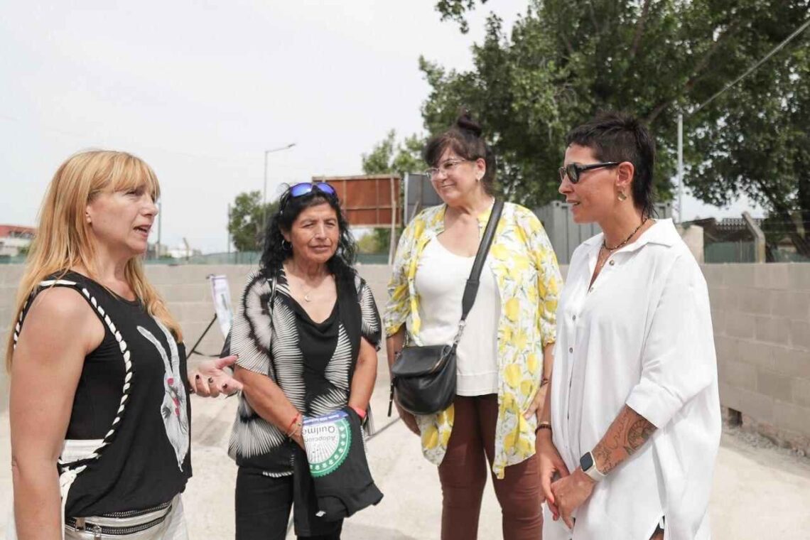 Mayra Mendoza recorrió junto a proteccionistas la obra de la veterinaria municipal en Don Bosco