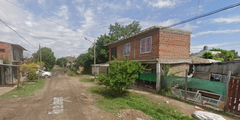 Amenazó con volar la casa al sentarse encima de una garrafa y exigir la presencia de su expareja y sus hijas: quedó detenido en Florencio Varela