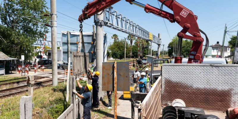 Comenzó la instalación de cerramiento perimetral en las estaciones de trenes en Quilmes