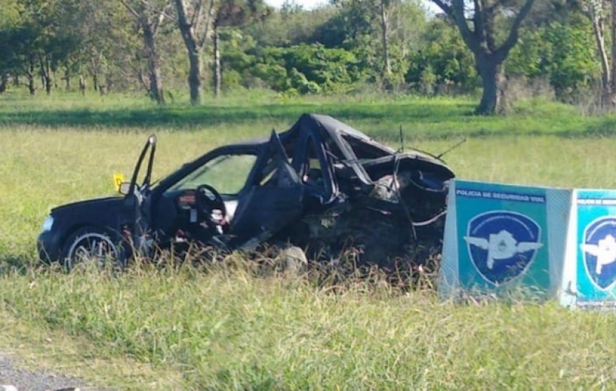 Murió un hombre en la Autopista a la altura de Quilmes: su auto se incendió