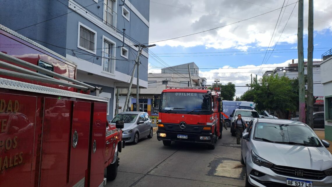 Presentaron una ley para que los padres paguen por las falsas amenazas en las escuelas