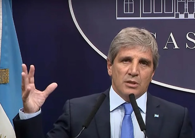 El Gobierno anunció que el lunes se levanta el cepo cambiario con un dólar de hasta $1.400