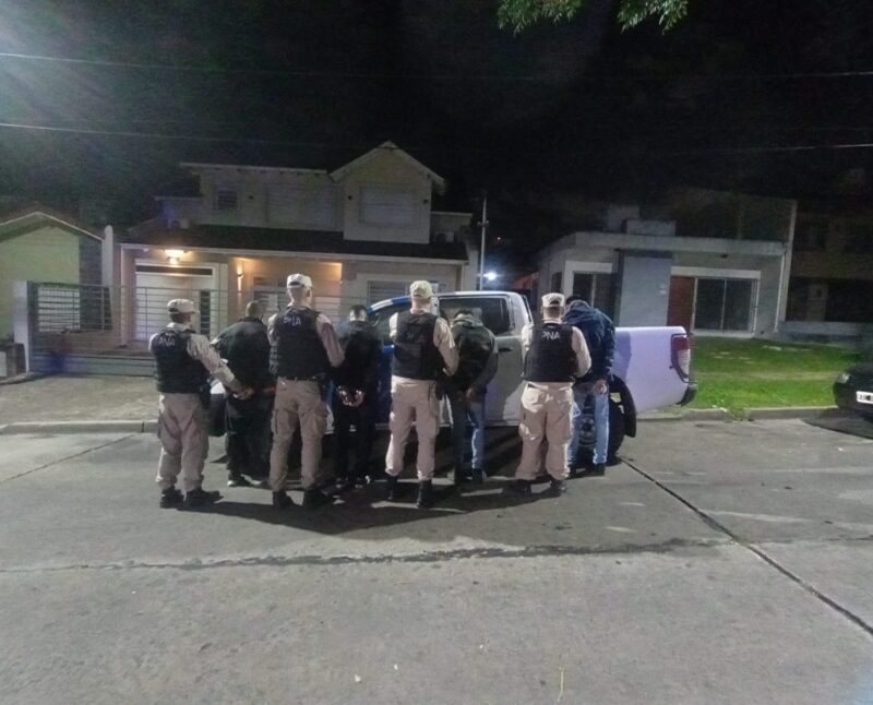 Cuatro detenidos en Don Bosco tras operativo de control y persecución