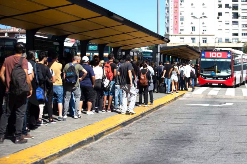 Tercer paro contra el gobierno nacional con servicio de colectivos pero sin trenes ni subtes