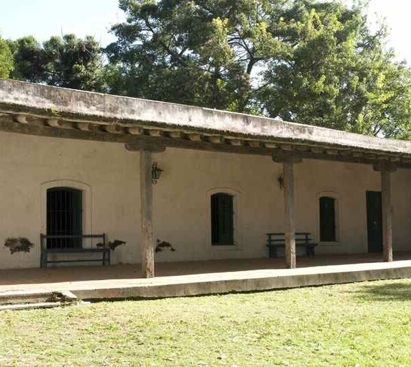 Visita guiada en la Casona Santa Coloma para conocer su historia religiosa