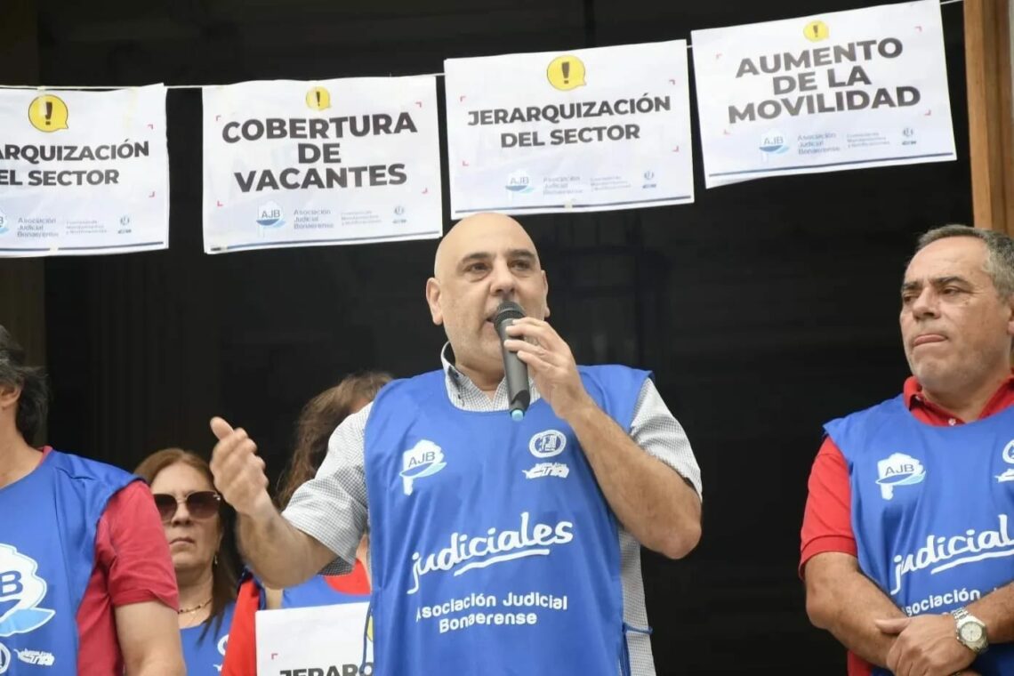 Judiciales bonaerenses reclamaron a Kicillof una “urgente” convocatoria a paritarias