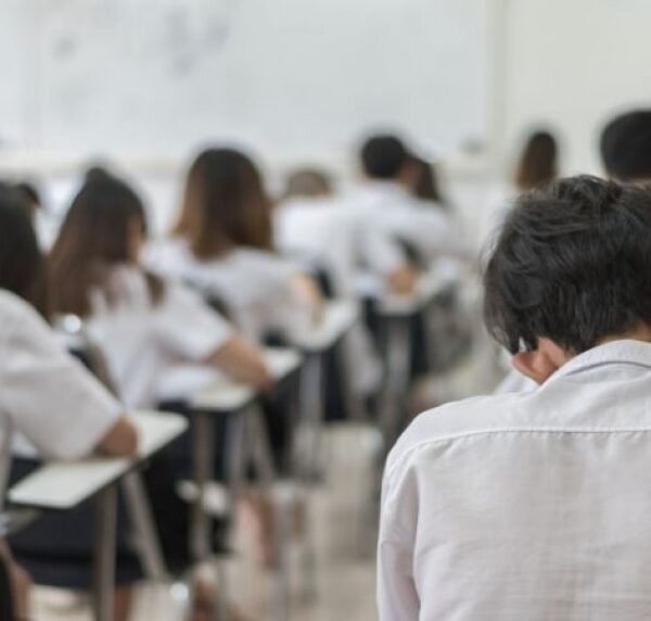 A horas del paro, Provincia convocó a docentes y estatales a retomar las negociaciones salariales