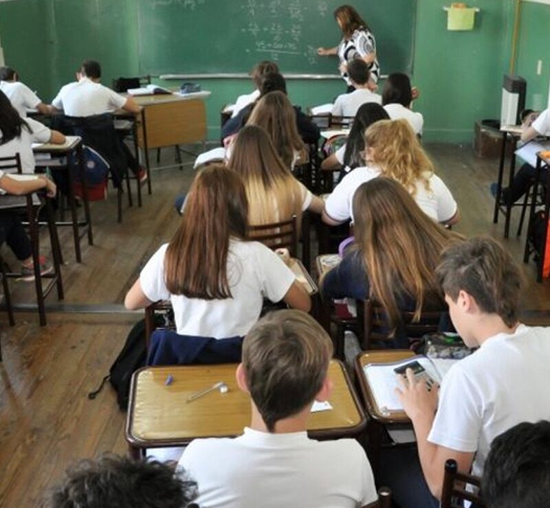 Provincia: proponen que haya exámenes anuales en las escuelas secundarias