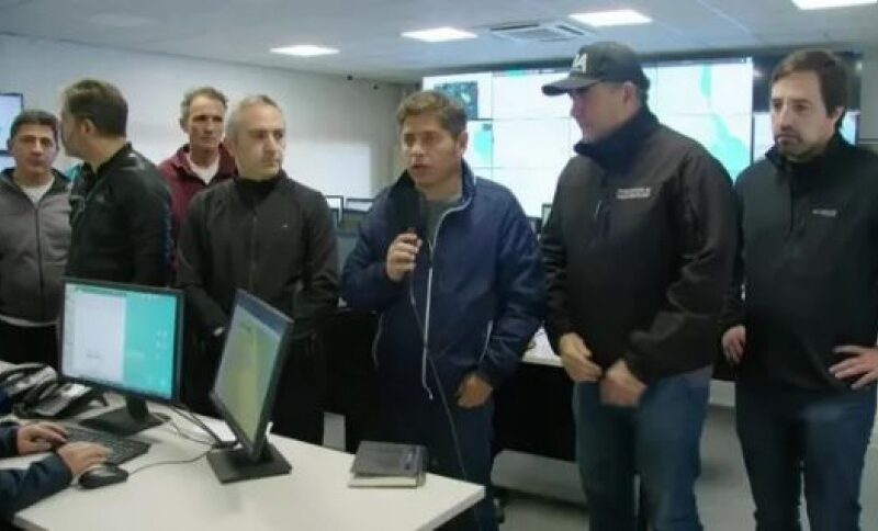 Histórica tormenta en Buenos Aires: Kicillof pide “precaución extrema”