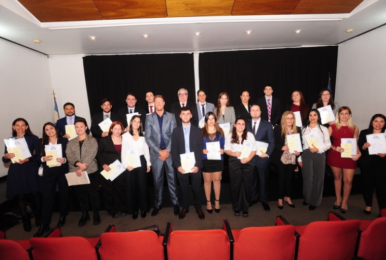 Jura de profesionales en el Colegio de Abogados de Quilmes