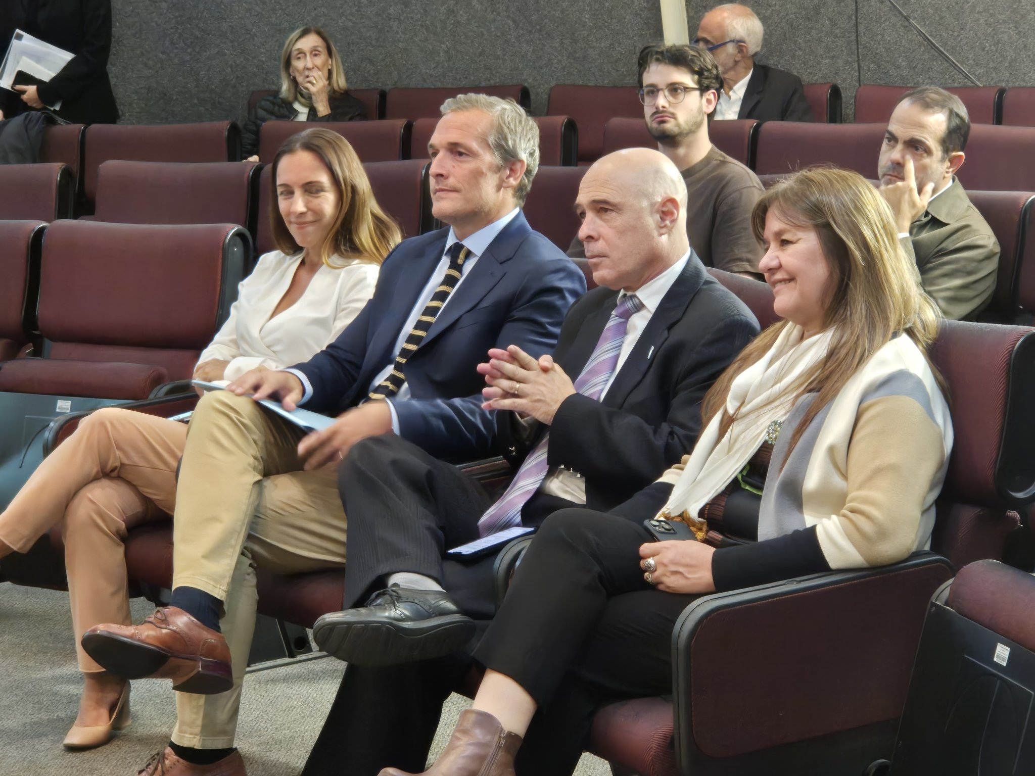 Se realizó en el Senado un encuentro sobre la defensa del niño por nacer