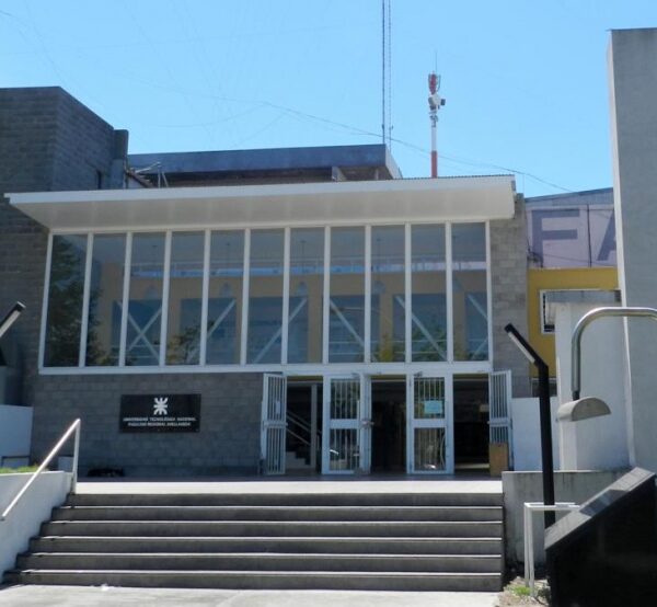 La UTN Avellaneda organiza visitas guiadas para estudiantes de escuelas secundarias