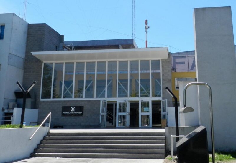 Estudiantes de escuelas secundarias podrán visitar y recorrer la UTN Avellaneda