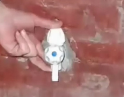 Error insólito de AySA dejó a vecinos sin agua por más de 10 días: cerraron la llave de paso y no la reabrieron