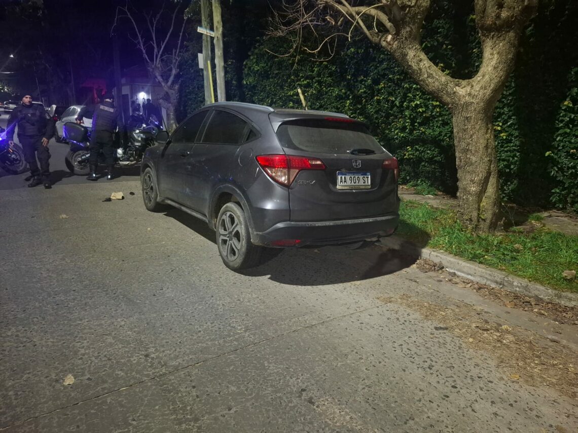 Cayó banda de “entraderas” en Berazategui: pistolas secuestradas y auto robado