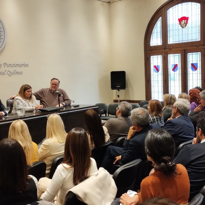 Claudio Santagati y Patricia Ochoa disertaron en el Colegio de Magistrados de Quilmes