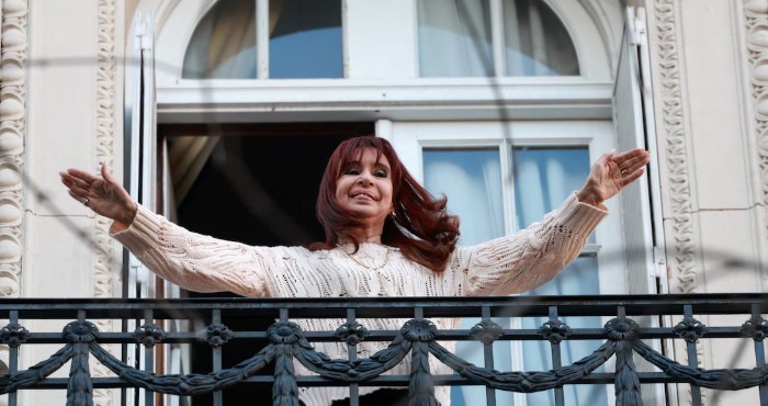 Ordenaron la prisión domiciliaria para Cristina Fernández de Kirchner y deberá usar tobillera electrónica