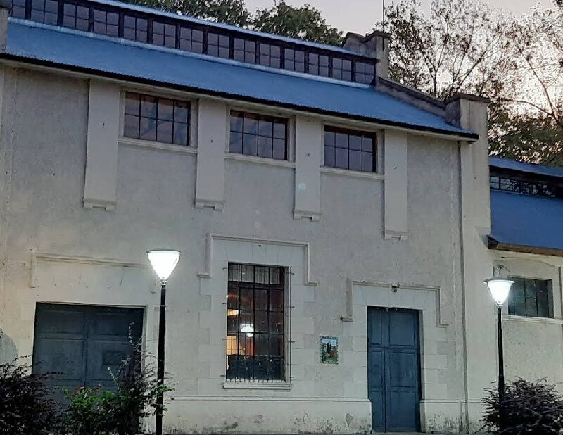 La muestra de la UNQ “Mundos interiores” se presenta en el CPA Leonardo Favio
