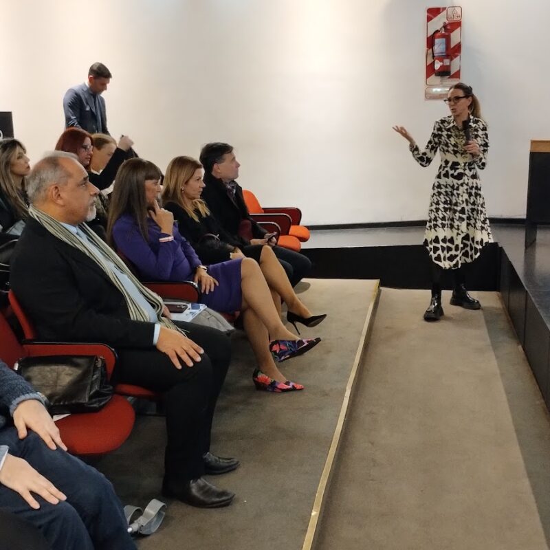 A una década del nuevo CCyC: Marisa Herrera cerró el ciclo de charlas sobre desafíos jurídicos de las técnicas de reproducción humana asistida en Quilmes