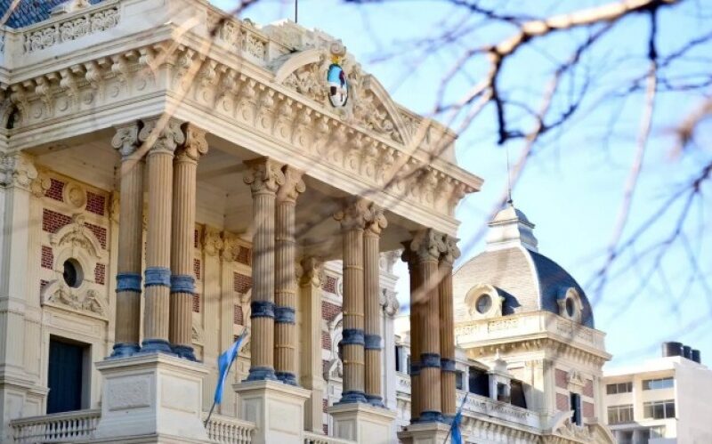 La Provincia confirmó que dará feriado este viernes por el Día del Trabajador Estatal