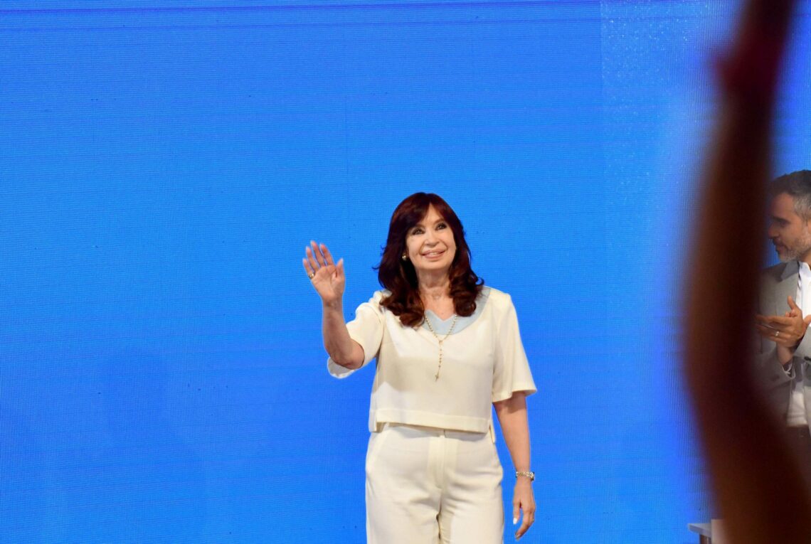 La Corte revisa la condena de Cristina en Vialidad y podría frustrar su candidatura