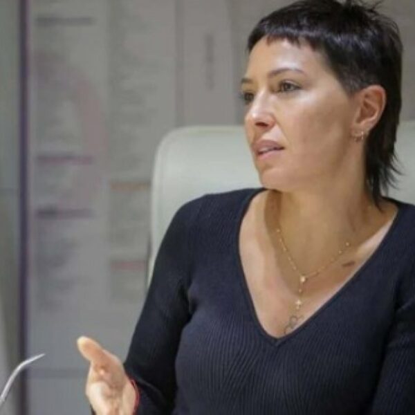 Mayra Mendoza acusó de “cagones y mafiosos” a los que quieren a CFK presa
