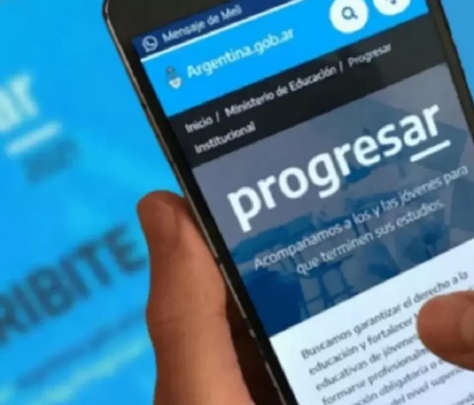 La Justicia aceptó un amparo colectivo por becas Progresar para adolescentes