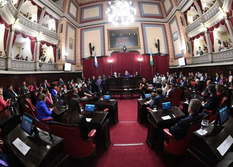 El Senado bonaerense postergó el debate por la reelección indefinida ante la falta de consenso