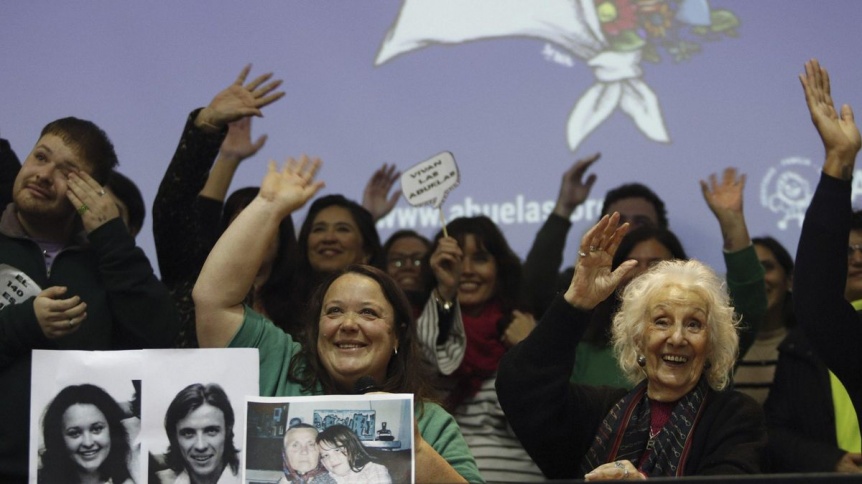 Anunciaron la restitución del nieto N° 140 en conferencia de Abuelas