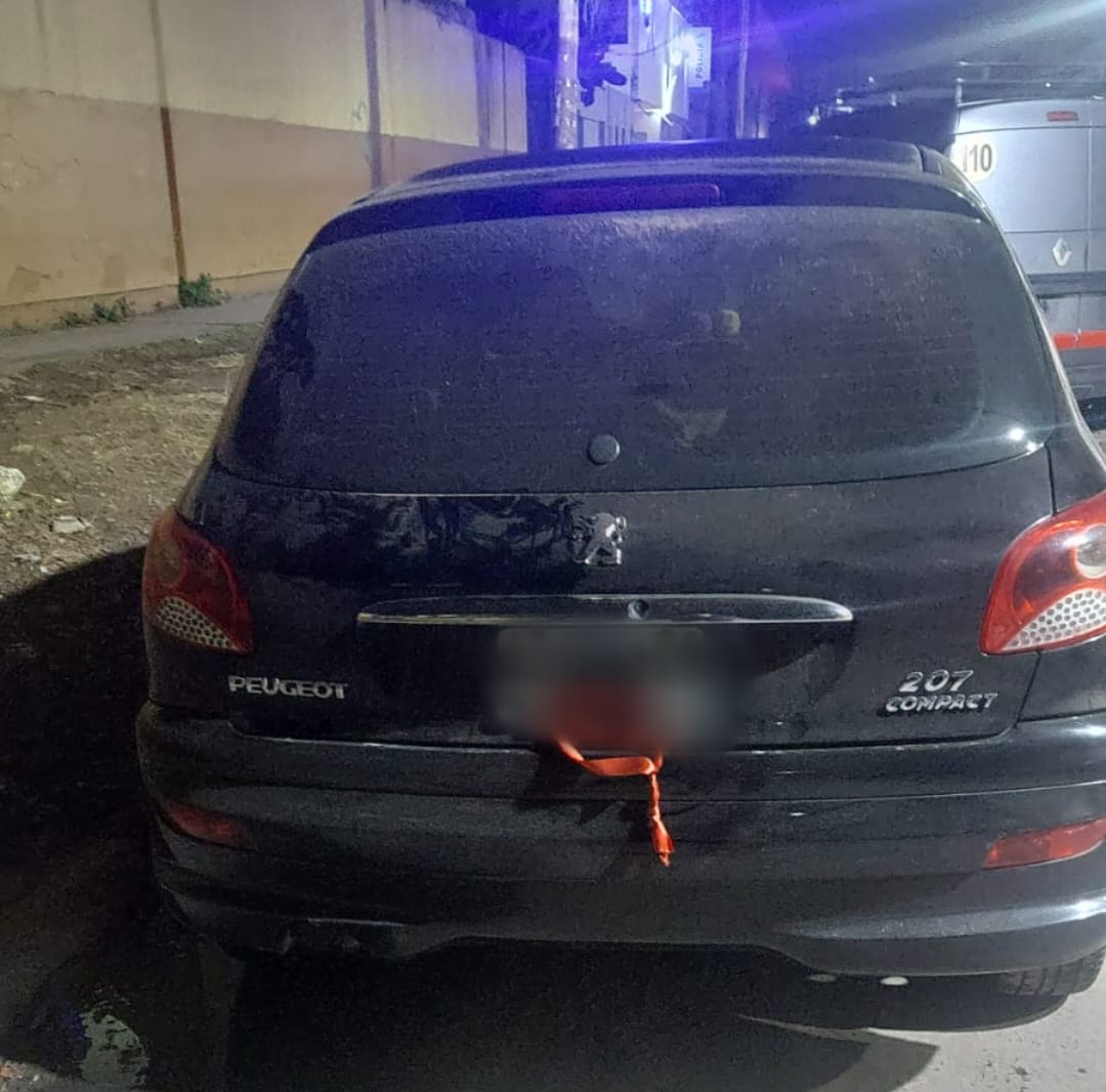 Delincuente detenido herido de bala luego de atacar a tiros una casa y robar a chofer de Uber en Solano