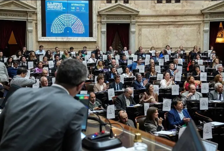 Impulsan proyecto para poner fin a las jubilaciones de privilegio de expresidentes y jueces de la Corte
