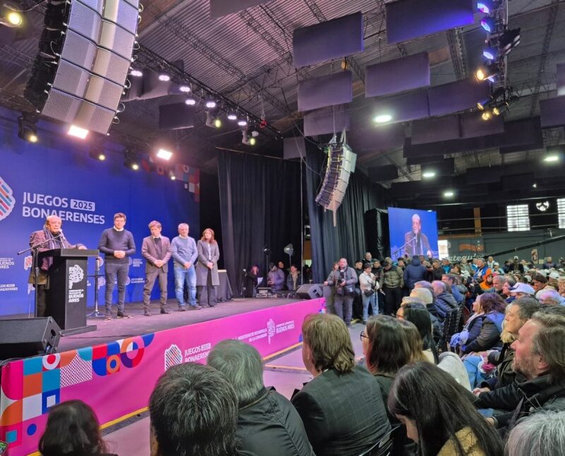 Berazategui: Kicillof presentó los Juegos Bonaerenses