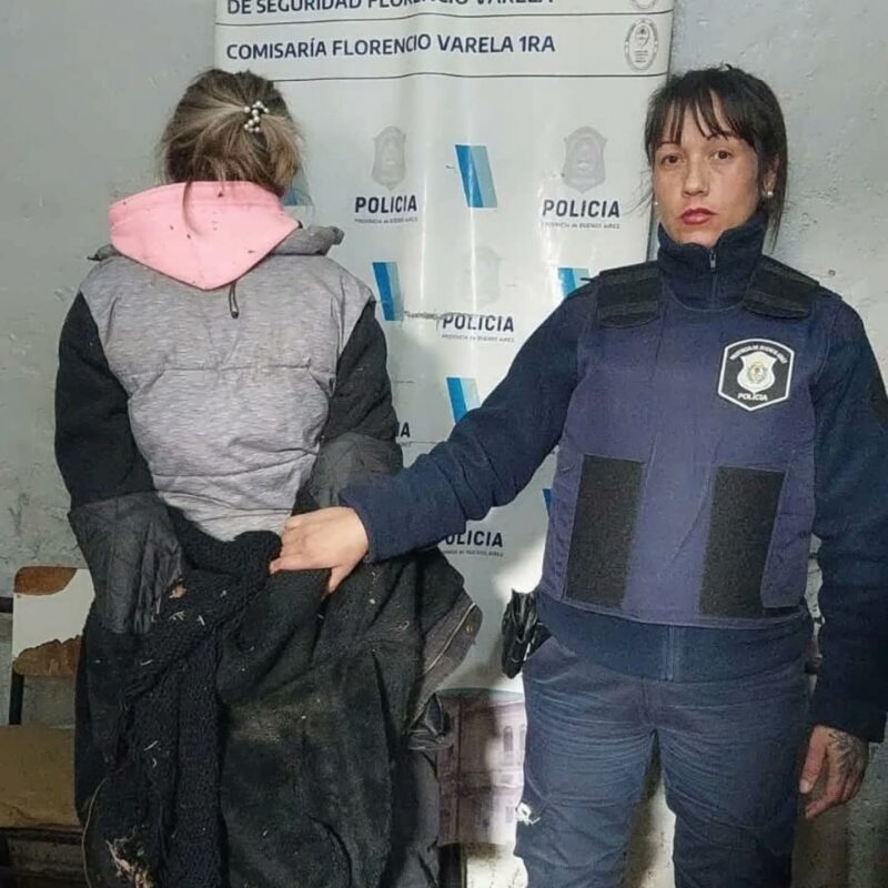 Detenida por los vecinos tras robar en una casa varelense