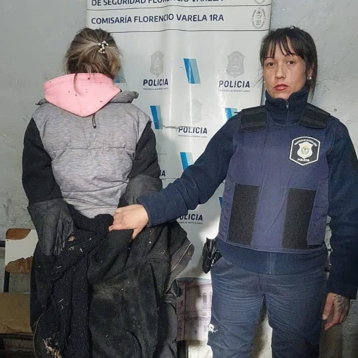 Detenida por los vecinos tras robar en una casa varelense