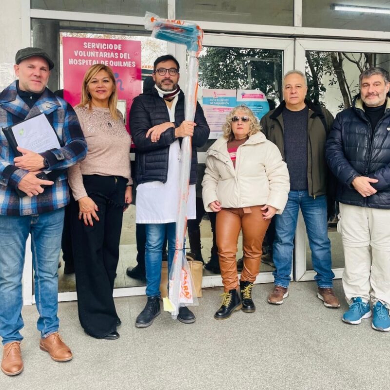 Hospital Iriarte: el grupo Fraternitas donó instrumental a Neonatología y lo entregó la Cooperadora