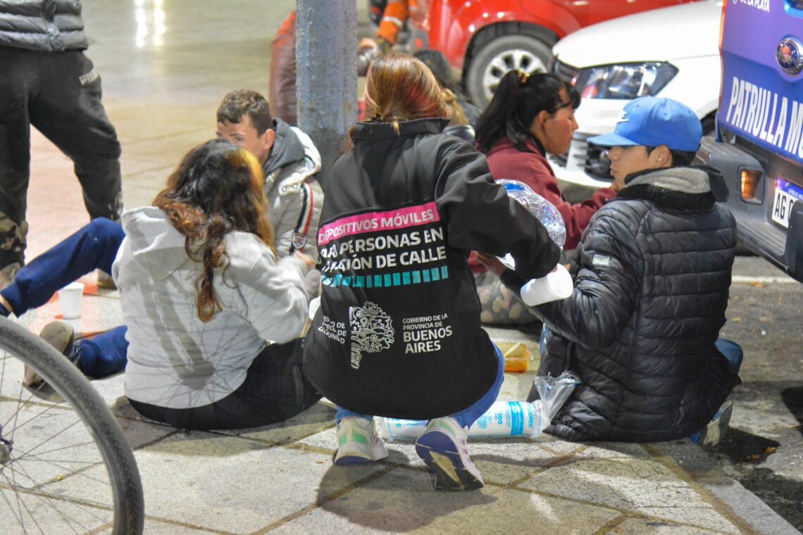Provincia asistirá  esta tarde a personas en situación de calle en la estación de Quilmes