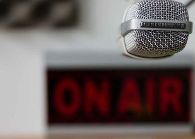 Piden derogar la Ley que estableció la obligatoriedad de que las radios pasen música nacional