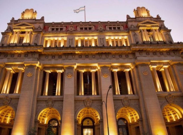 Abogados rechazan la ampliación de la Corte y advierten sobre riesgos institucionales