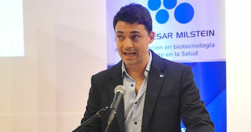 Un investigador de la UNQ recibió la 1º Mención del Premio César Milstein 2025